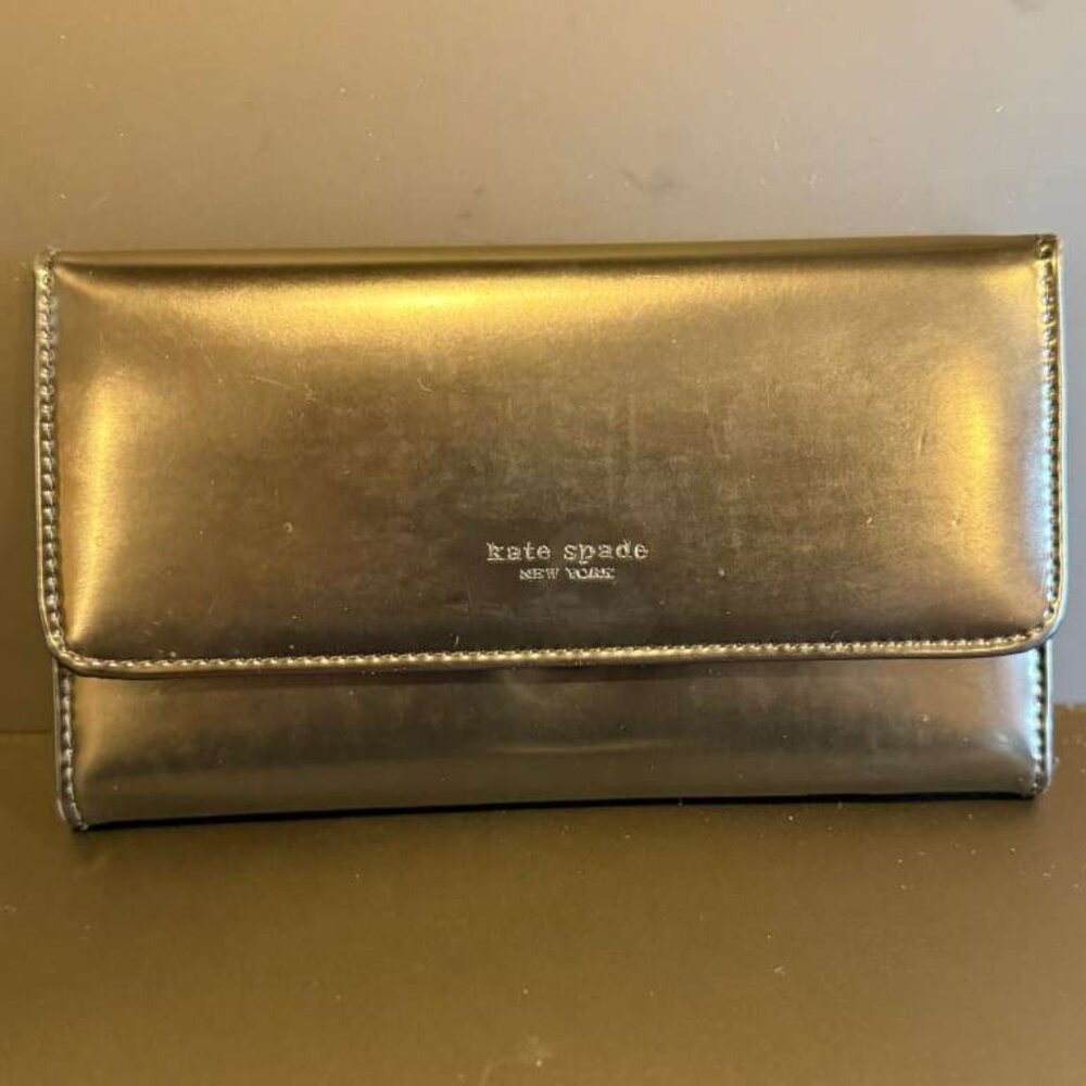 Kate Spade flap wallet